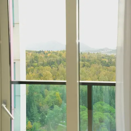 Ambassador Skyline 4* Tirana