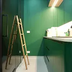 Ambassador Skyline Aparthotel 4*