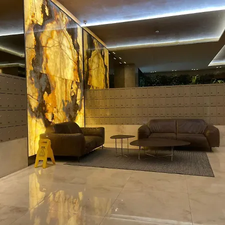 Ambassador Skyline Apartmanhotel Tirana