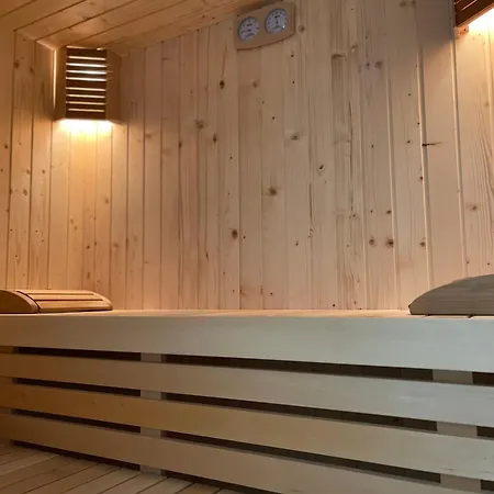 Ambassador Skyline 4* Тирана