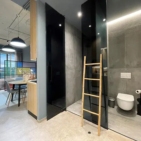 Ambassador Skyline 4* Тирана