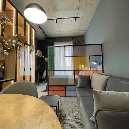 Ambassador Skyline شقة فندقية تيرانا