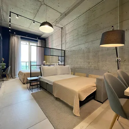 Ambassador Skyline Апарт-отель Тирана