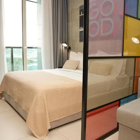 Appart hôtel Ambassador Skyline 4*
