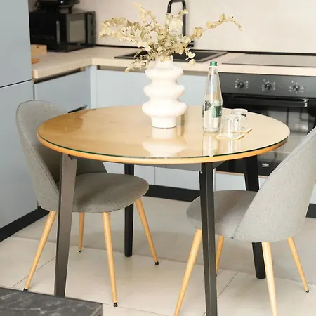 Ambassador Skyline تيرانا