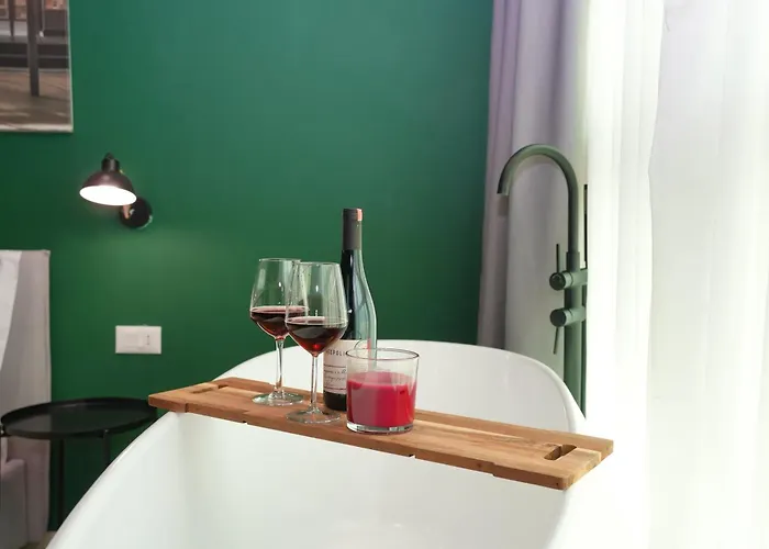 Ambassador Skyline 4* Tirana