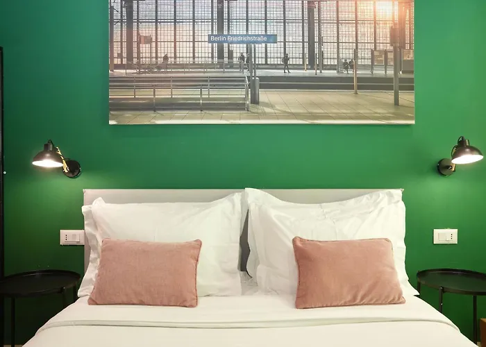 Ambassador Skyline 4* Tirana